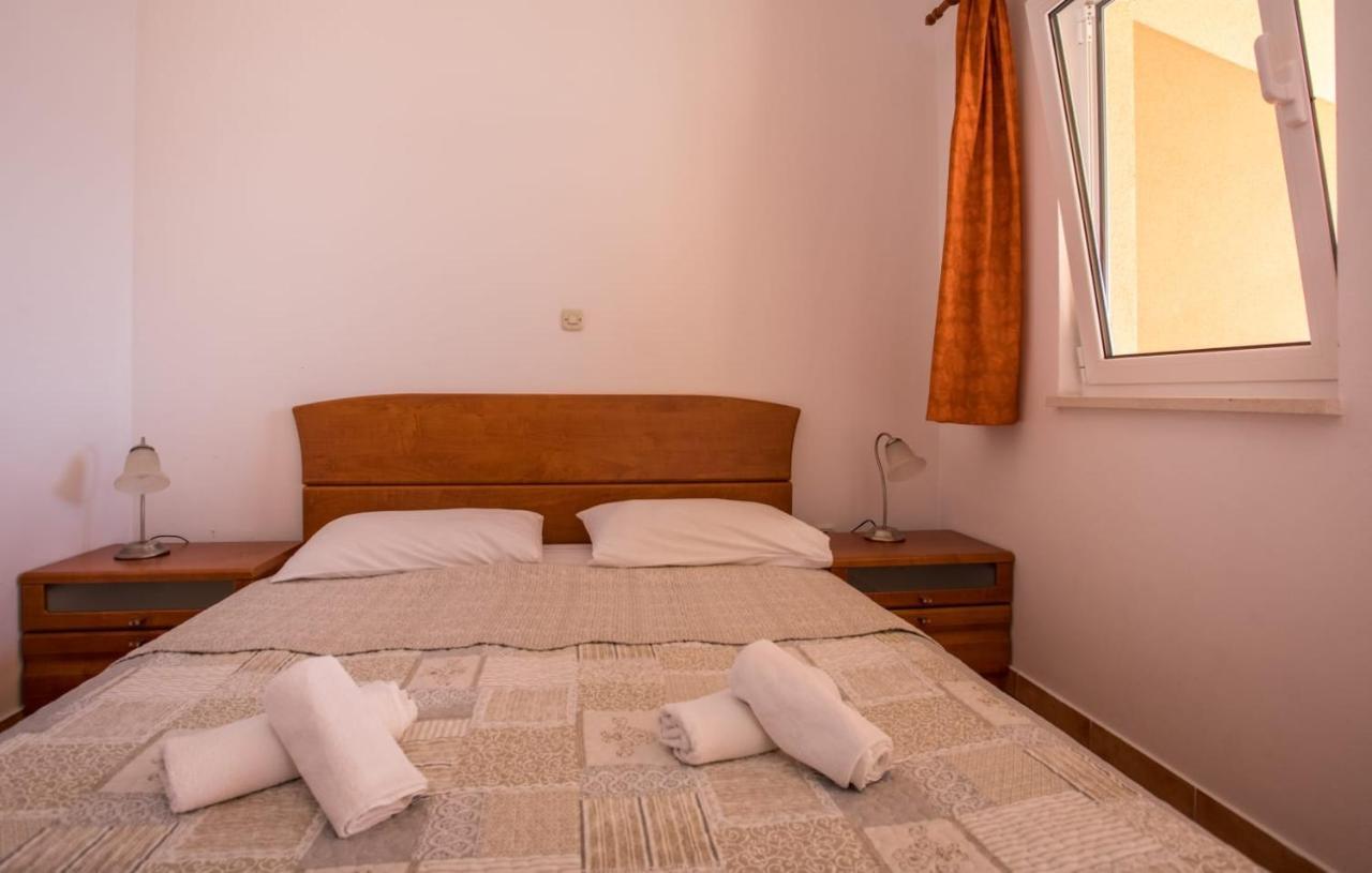 Apartmani Nikoletic Klek Bagian luar foto