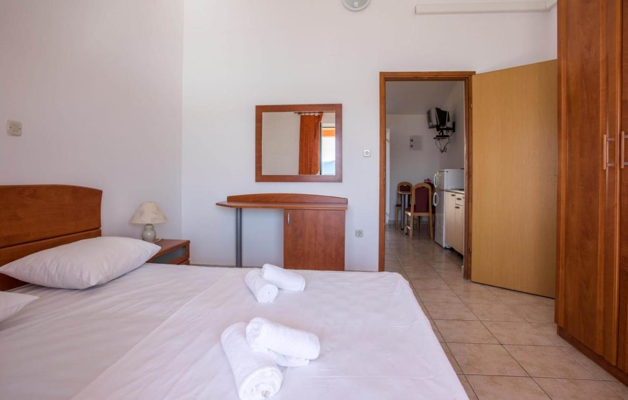Apartmani Nikoletic Klek Bagian luar foto