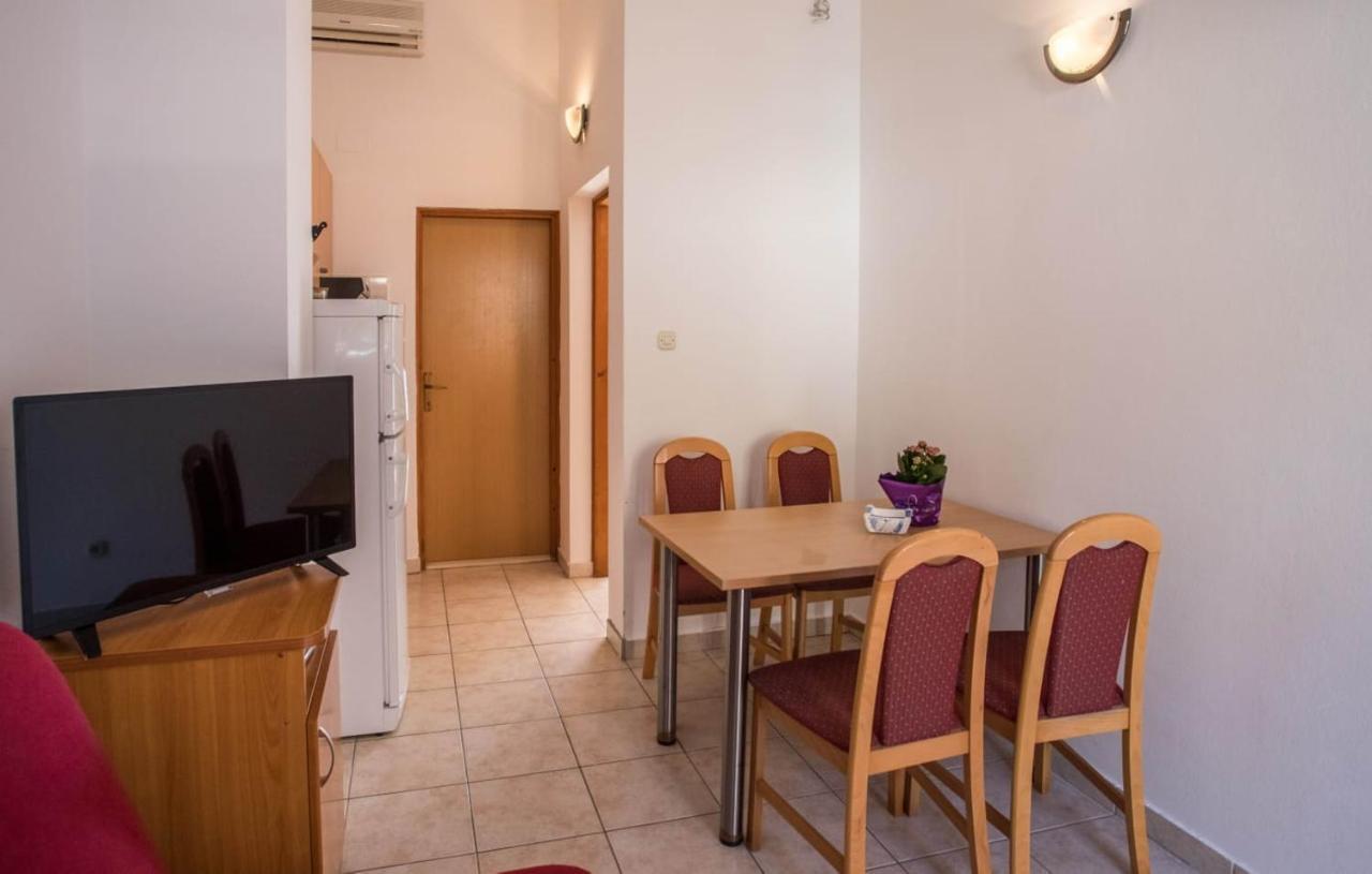 Apartmani Nikoletic Klek Bagian luar foto